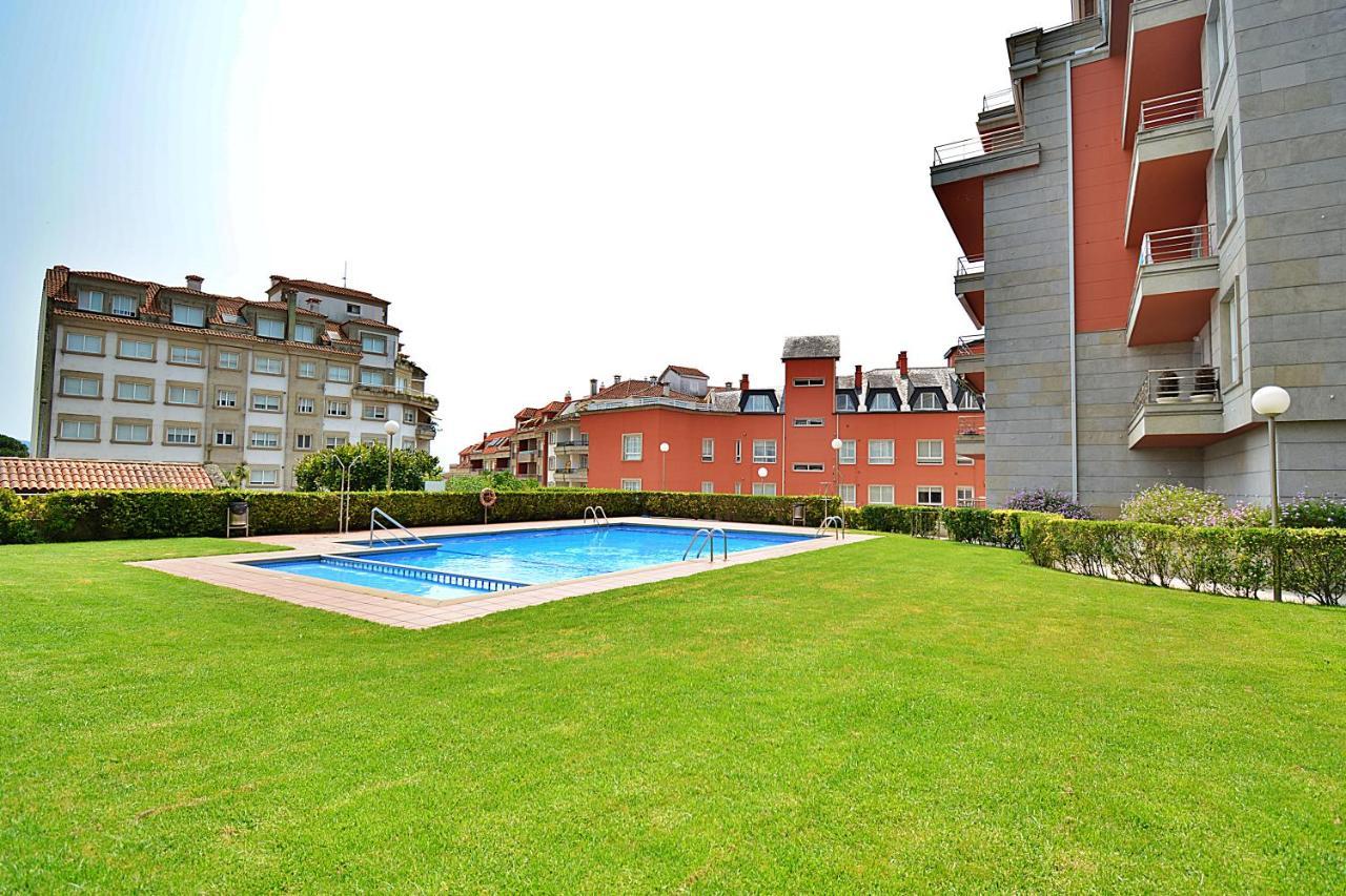Galihost - Apartamento Con Piscina En El Centro De Sanxenxo Extérieur photo